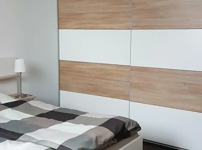 Gemütliche Ferienwohnung, Ländlich und Stadtnah, ruhig gelegen